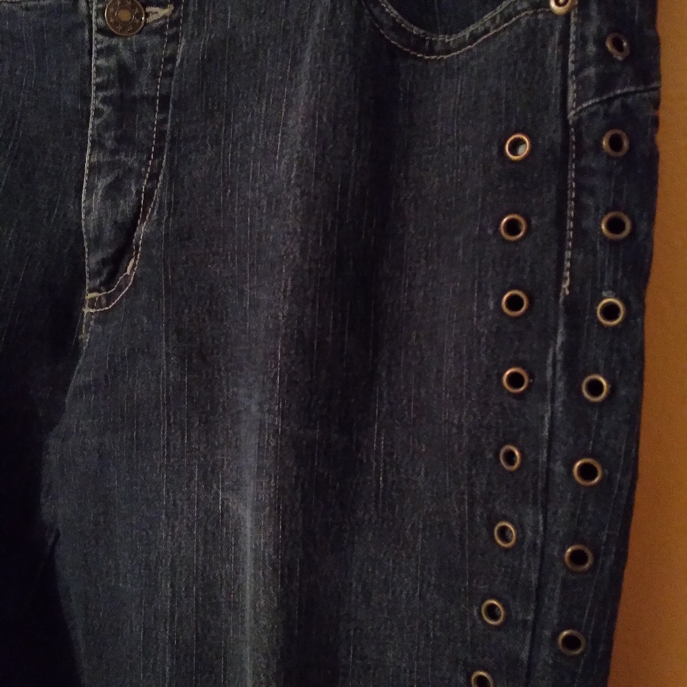 Stretchable jeans - Picture 4 of 4